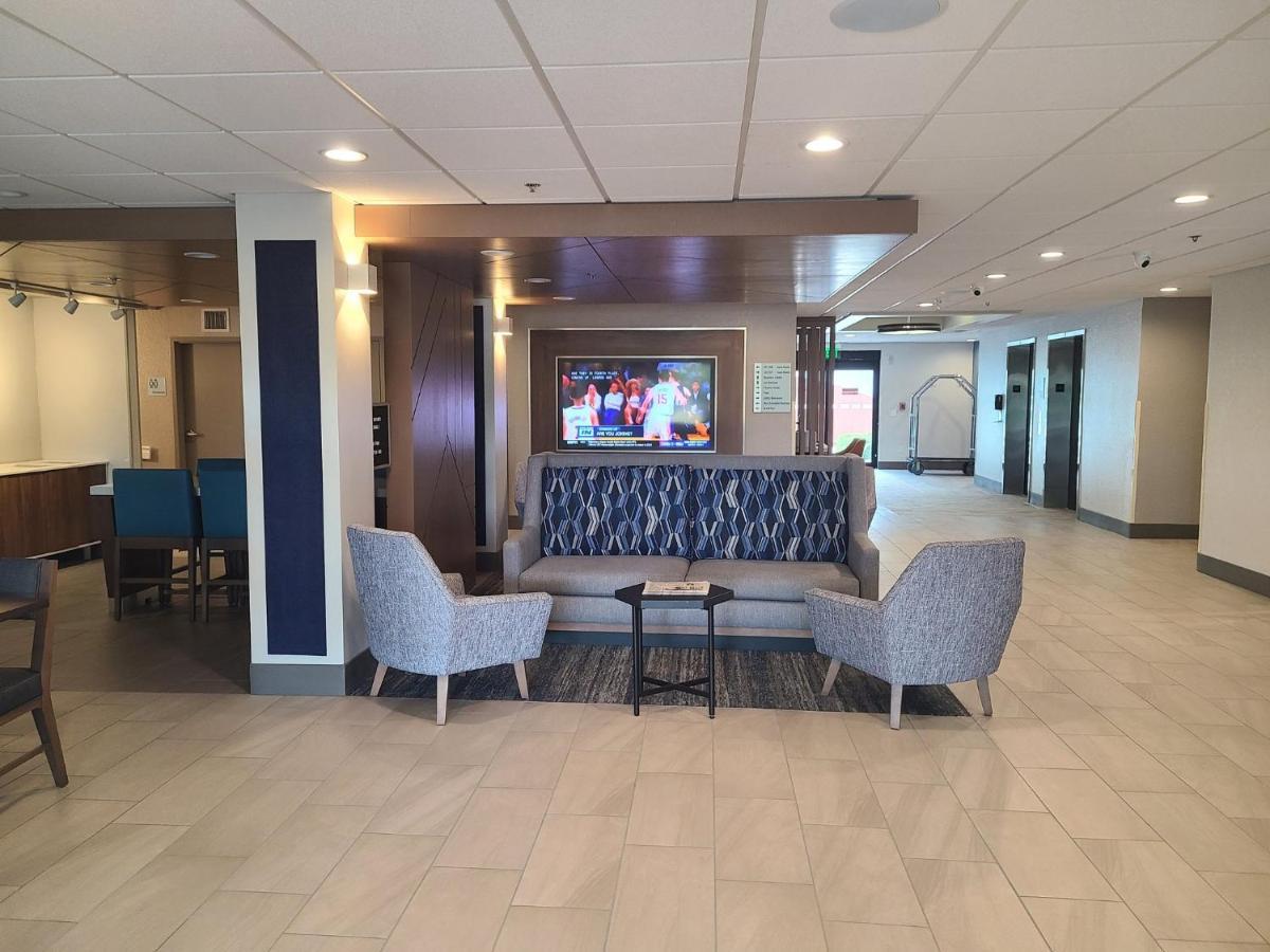 Holiday Inn Express Fort Lauderdale North - Executive Airport By Ihg Extérieur photo