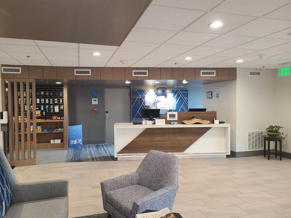 Holiday Inn Express Fort Lauderdale North - Executive Airport By Ihg Extérieur photo
