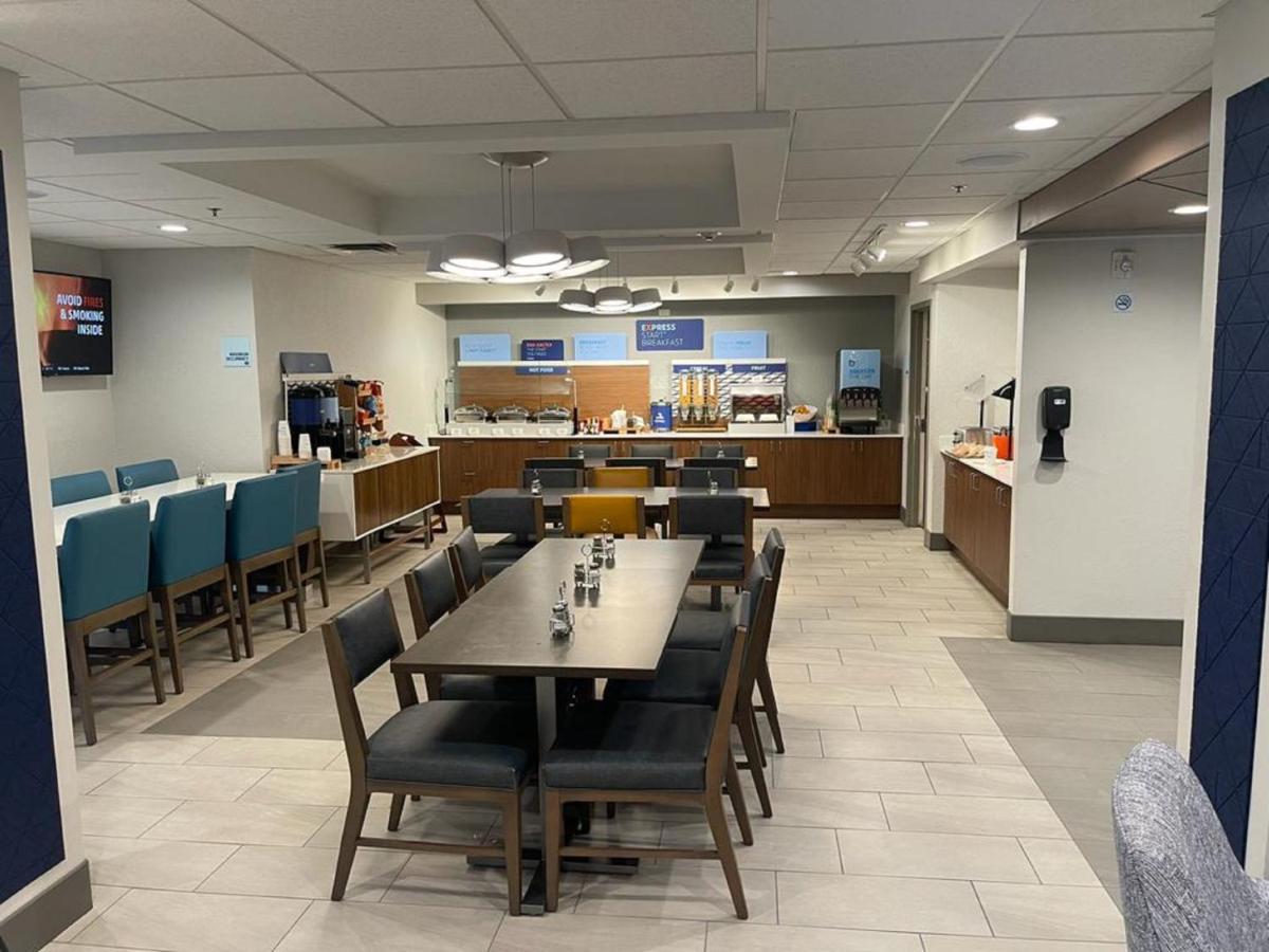 Holiday Inn Express Fort Lauderdale North - Executive Airport By Ihg Extérieur photo