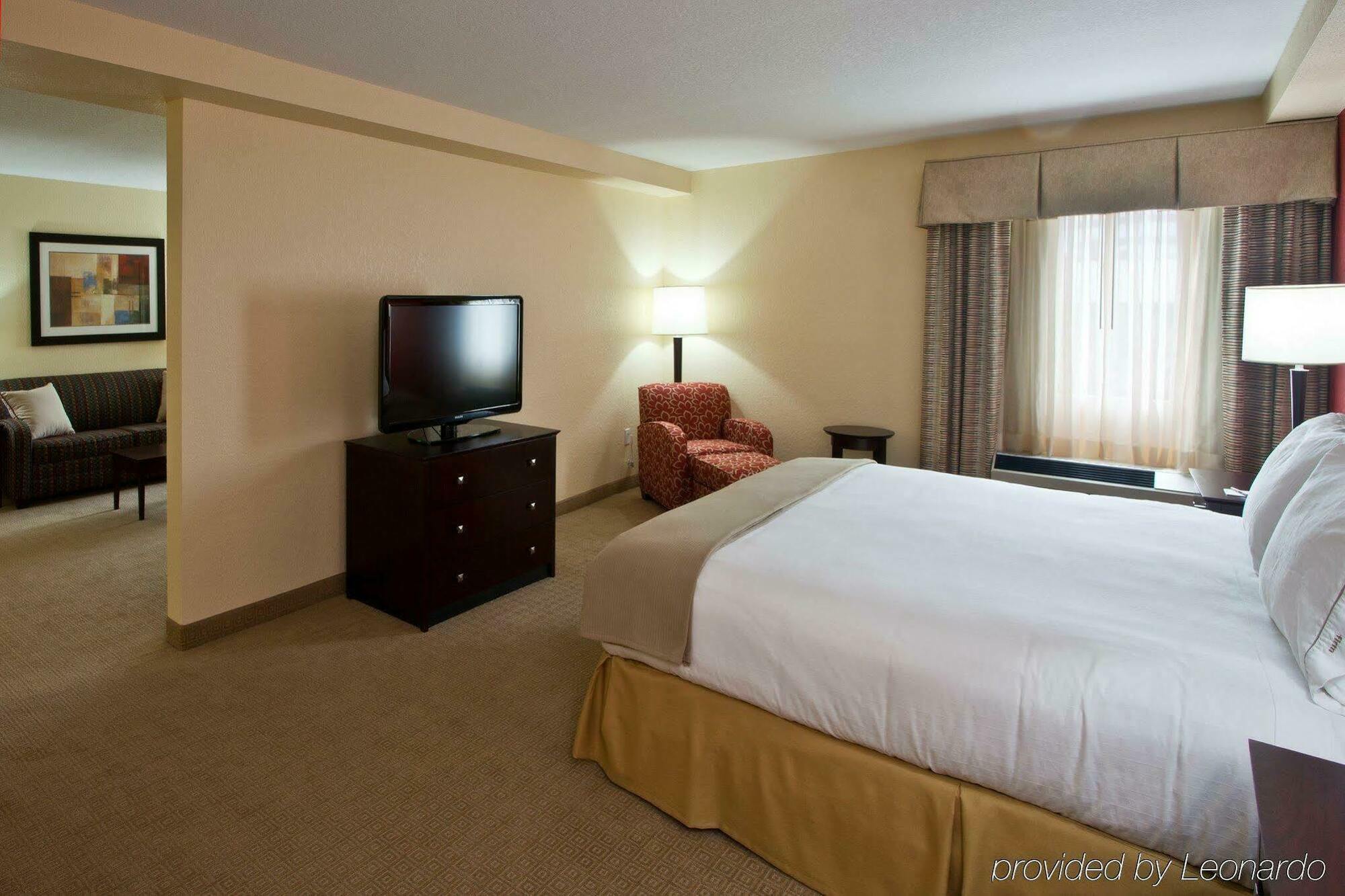 Holiday Inn Express Fort Lauderdale North - Executive Airport By Ihg Chambre photo